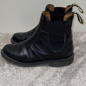 Dr. Martens 2976 Black Leather Chelsea Boots Men’s Size 8
Woman’s Size 9